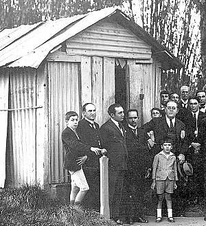 cabsarra.jpg (33273 bytes)